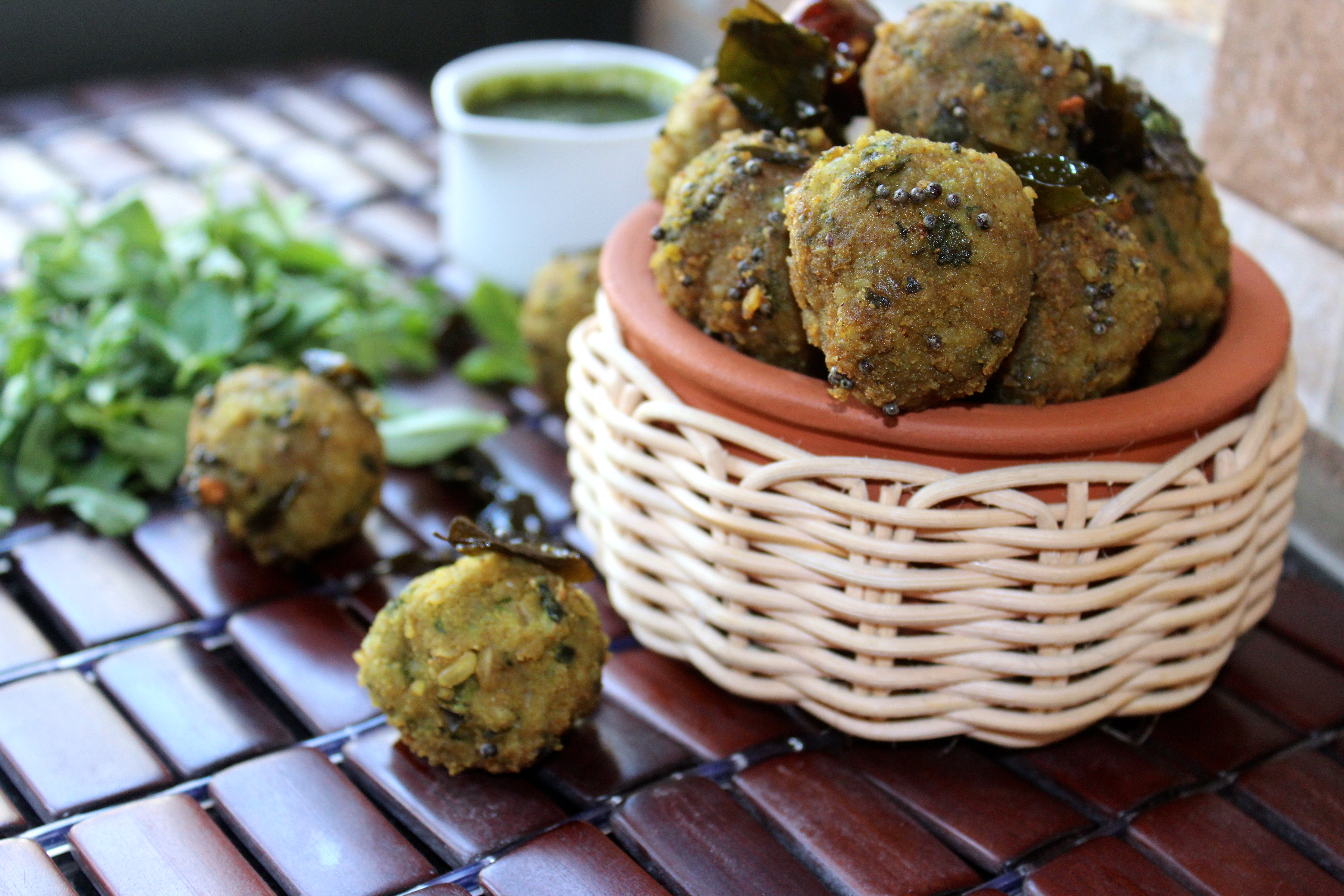 Lapsi Methi Muthia/Broken Wheat and Fenugreek Dumplings