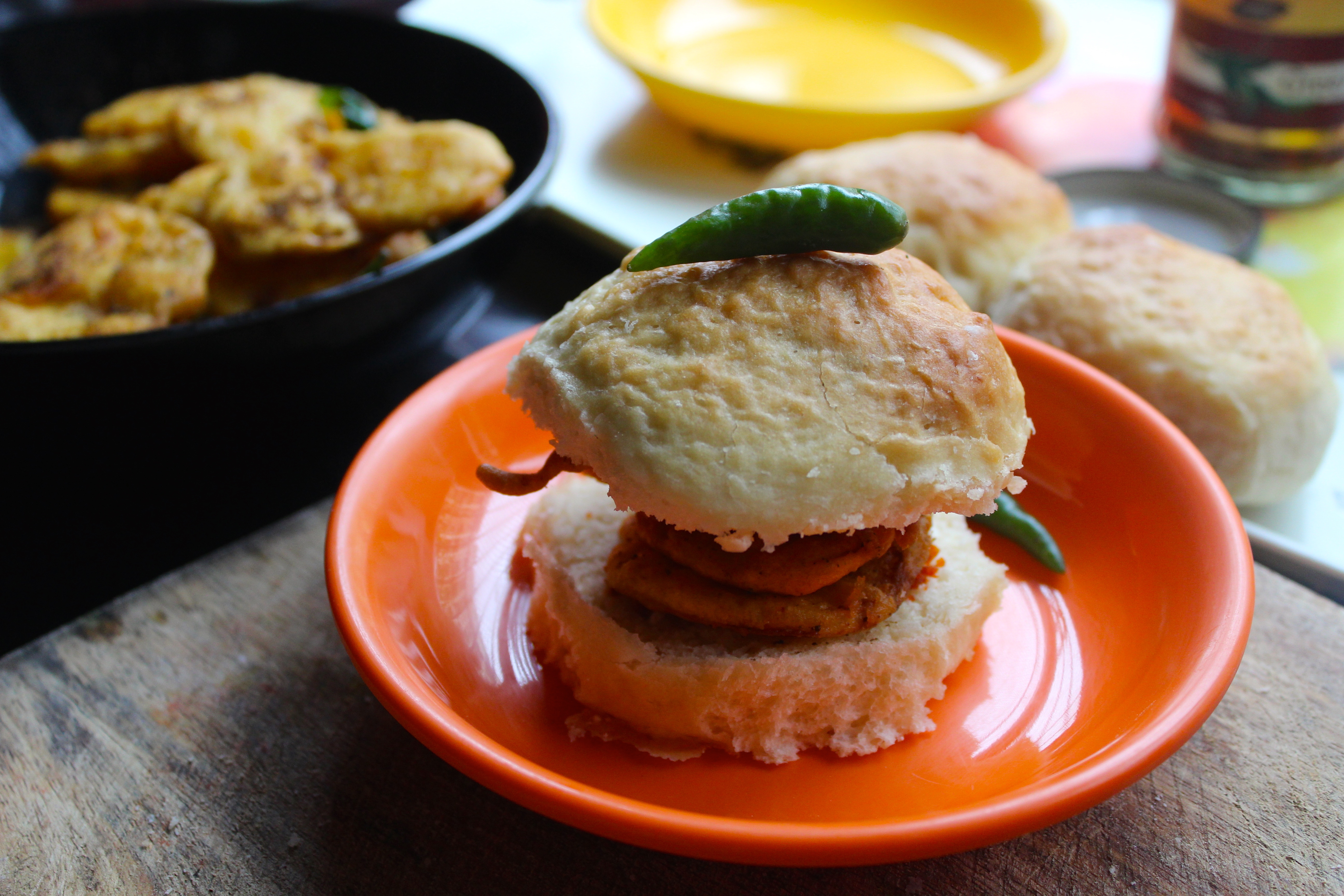 Bhajia Pav (a lipsmacking Mumbai Street Food)