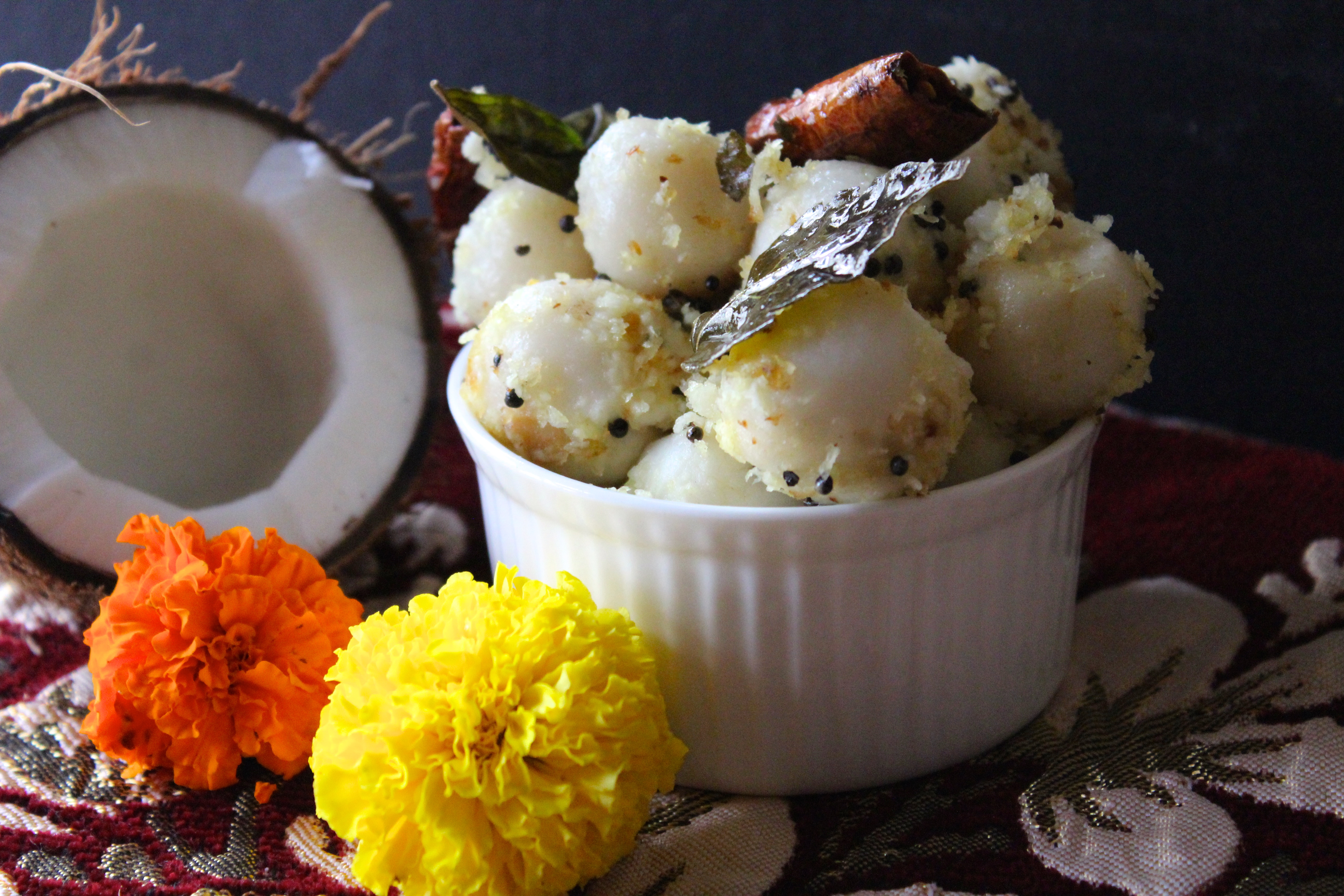 Ammini Kozakattai (steamed rice balls for Ganesh Chaturthi)